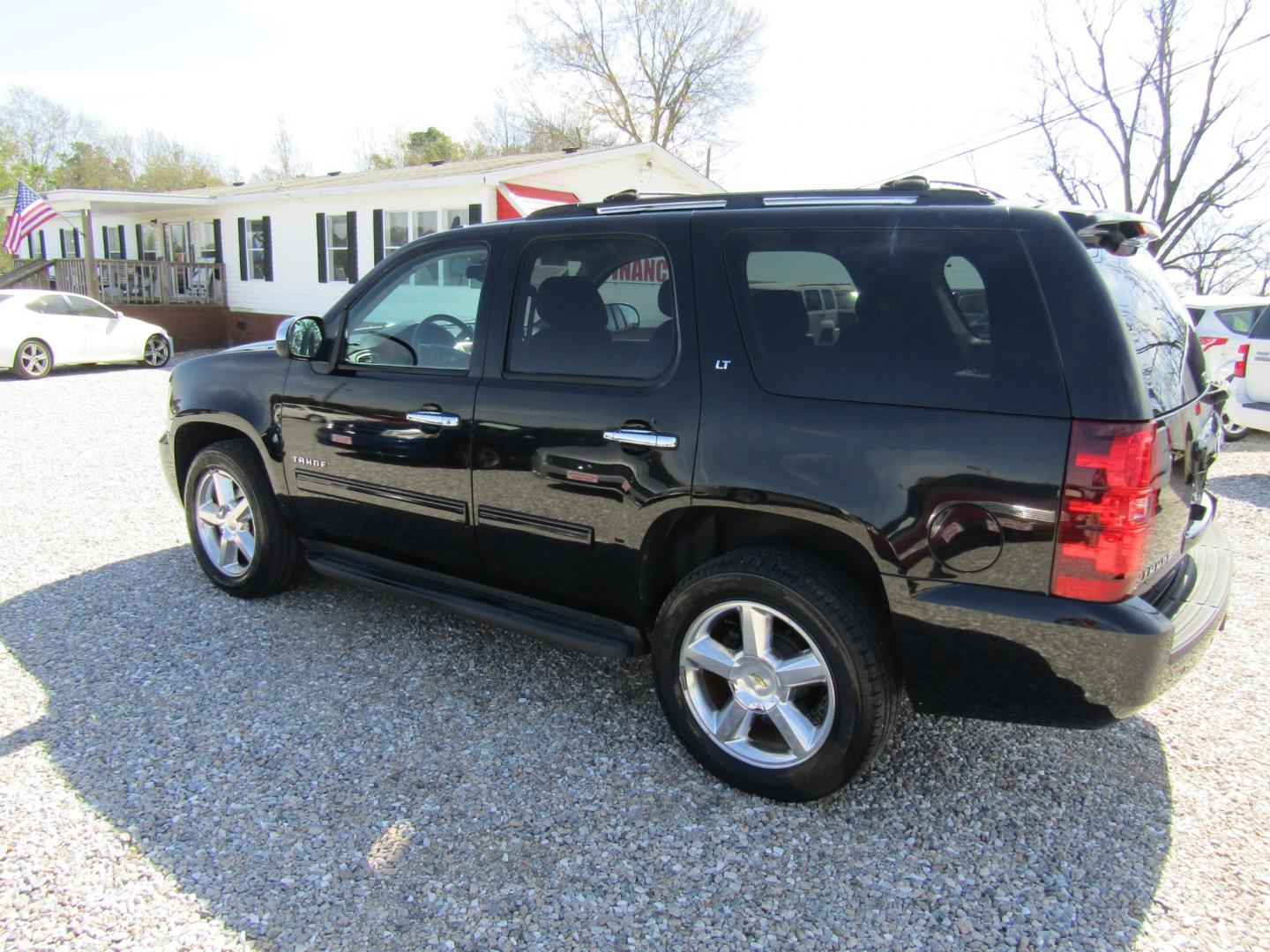 2010 Black Chevrolet Tahoe LT 2WD (1GNUCBE08AR) with an 5.3L V8 OHV 16V FFV engine, Automatic transmission, located at 15016 S Hwy 231, Midland City, AL, 36350, (334) 983-3001, 31.306210, -85.495277 - Photo#6